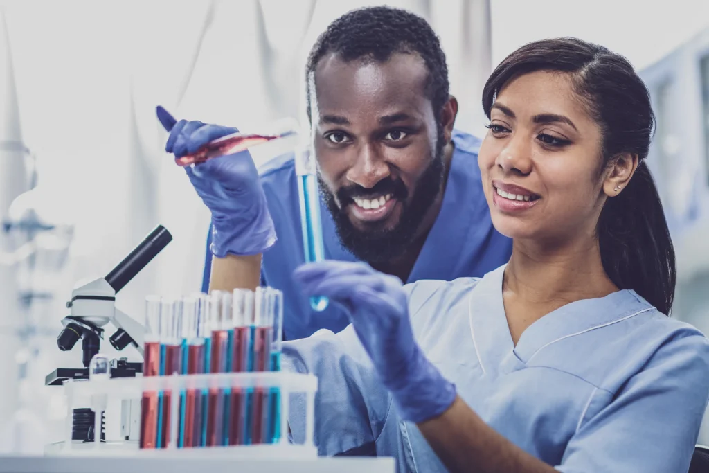 attaché de recherche clinique