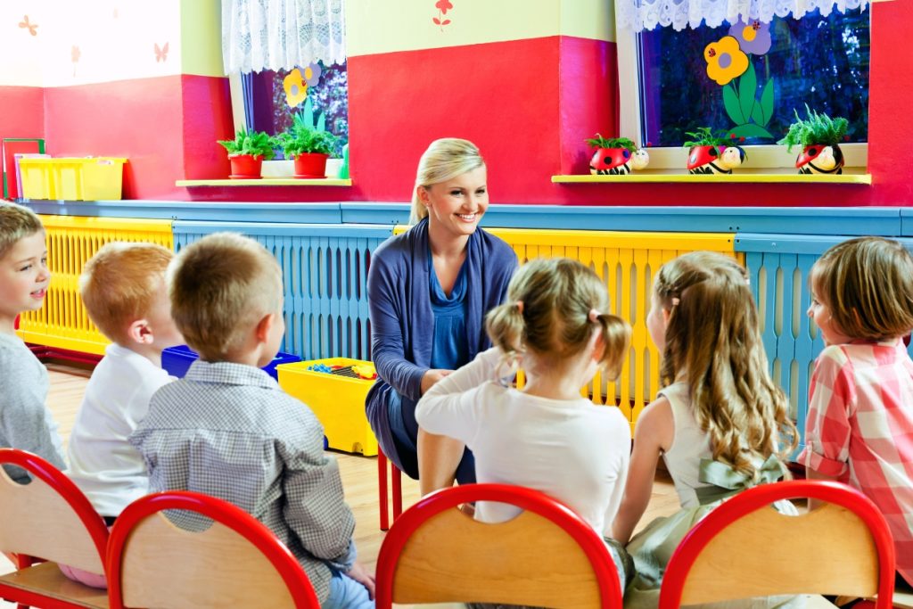 atsem ou agent territorial spécialisé des écoles maternelles